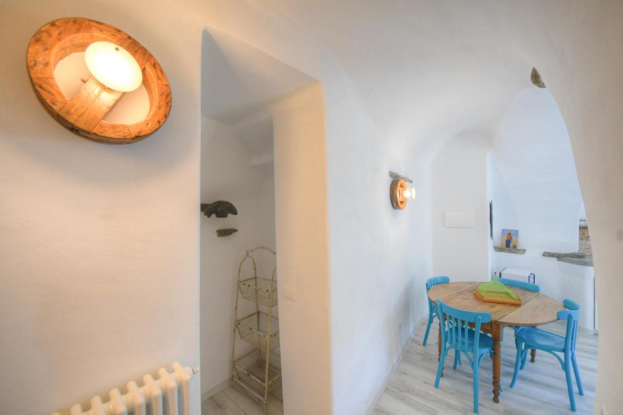 Antica Casa Del Canto Iara - Private Parking Calice Ligure Exterior photo