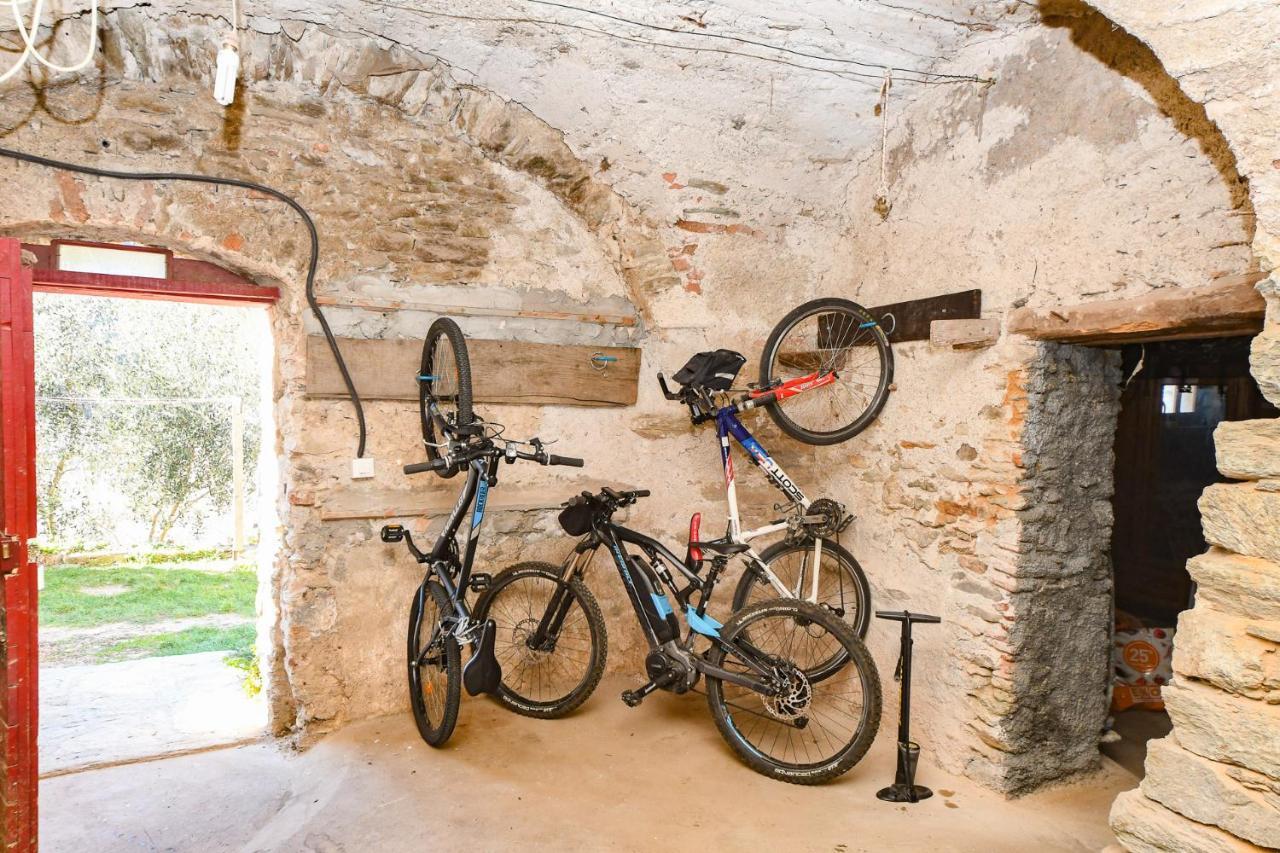 Antica Casa Del Canto Iara - Private Parking Calice Ligure Exterior photo